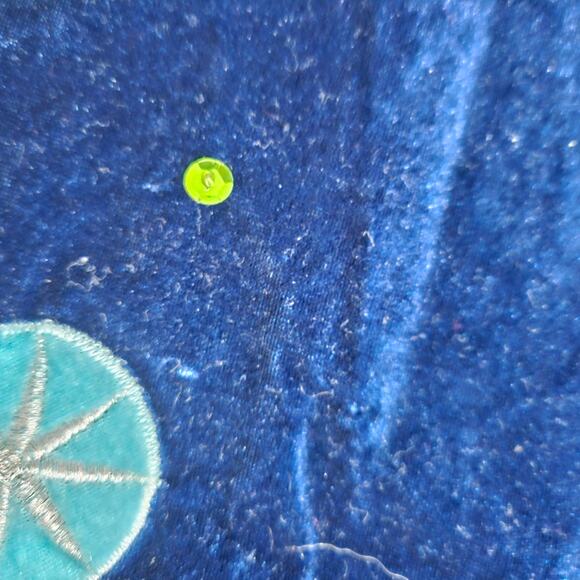 Disney Frozen Two-Toned Blue Bling Snowflake Embroidered Tree Skirt 24" - Picture 7 of 9